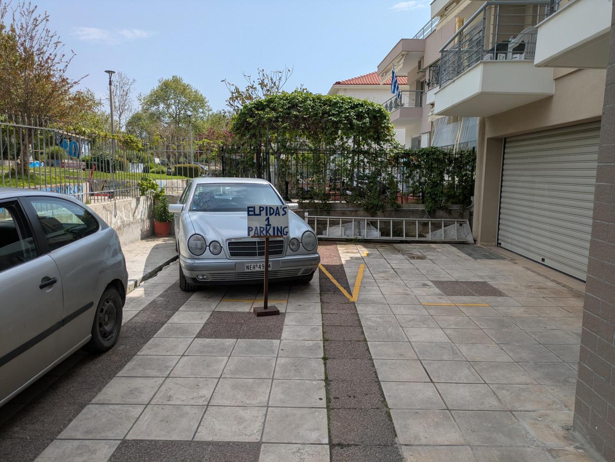 Elpida'S Houses 1 Private Parking Thessaloniki Exterior foto